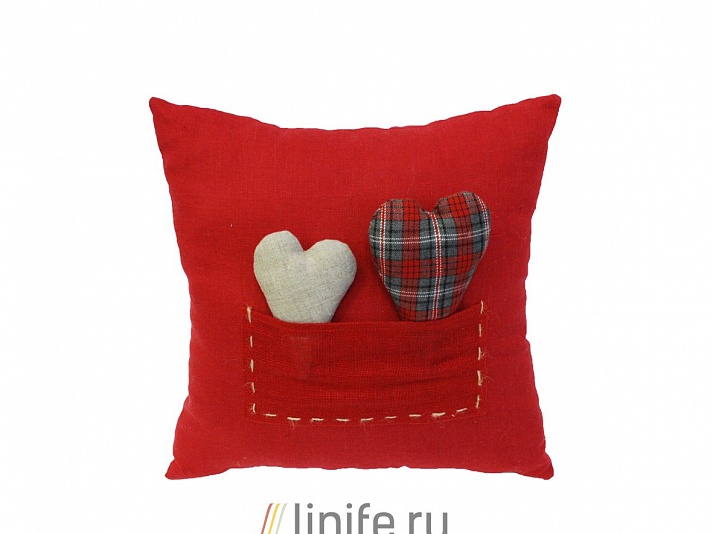 Подушка «Сердца в кармане» | Интернет-магазин изделий из льна «Линайф»